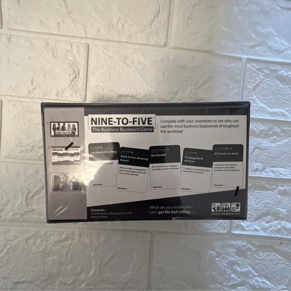 Nine-To-Five - The Business Buzzword Card Game - SEALED - Picture 2 of 4